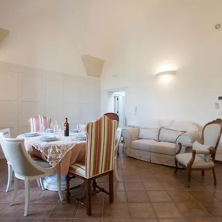 Rossella House Apartment