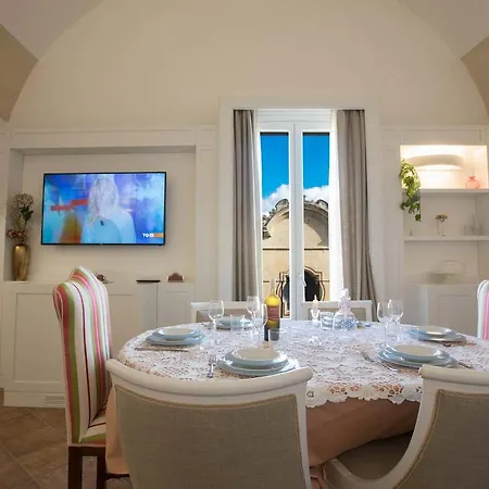 Rossella House Apartment