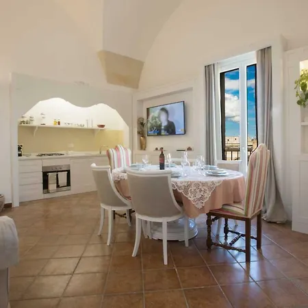Rossella House Apartment